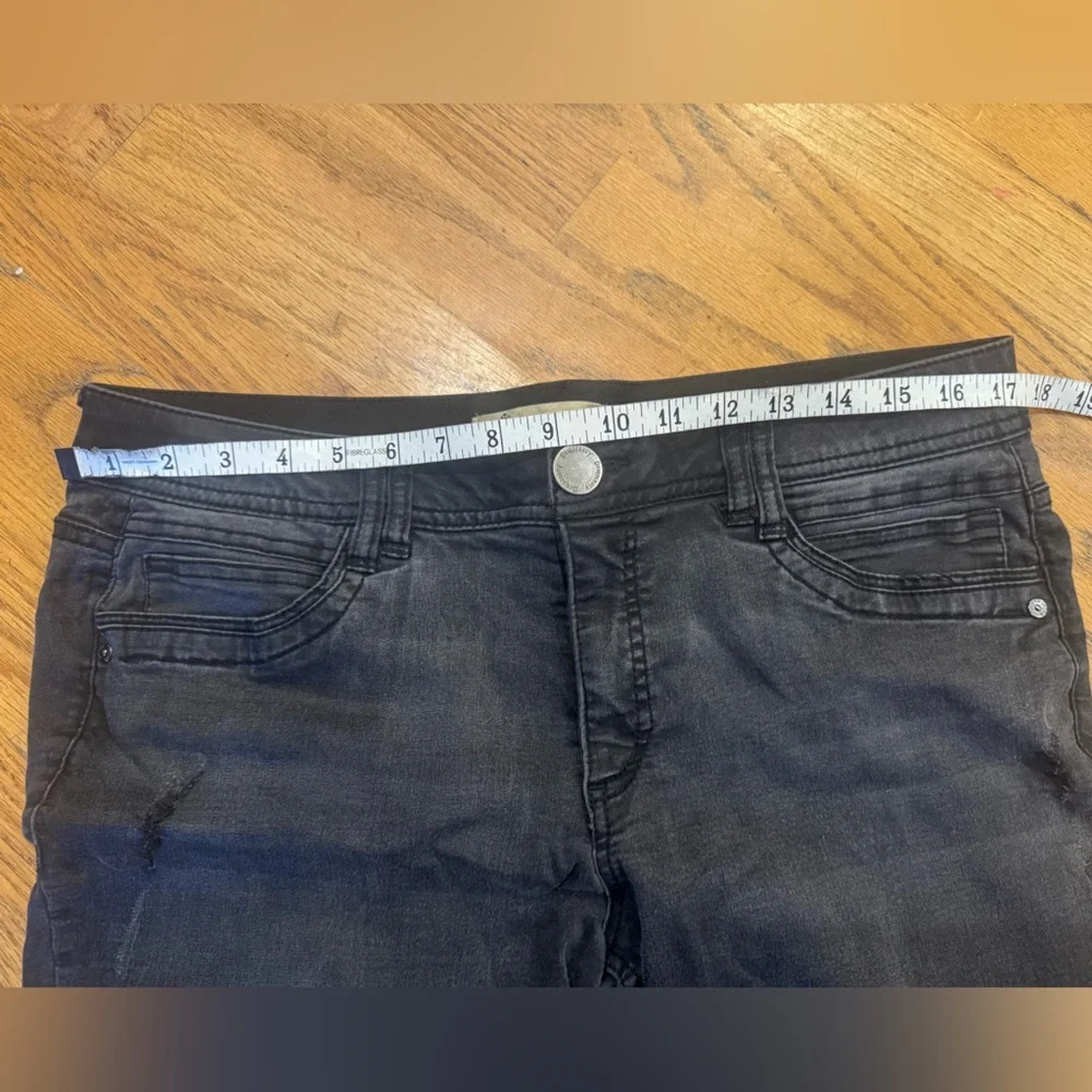 Democracy Black Ankle Jeans - Picture 13 of 14